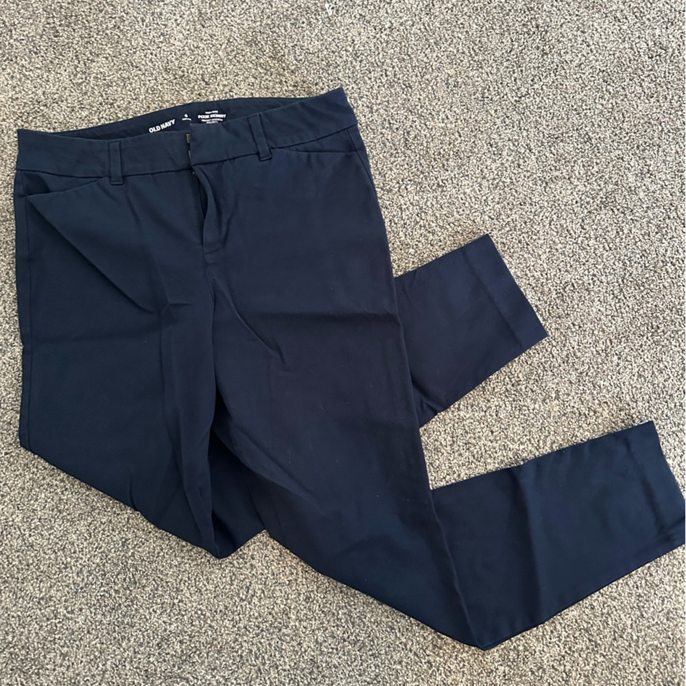 Old Navy size 6, navy slacks
